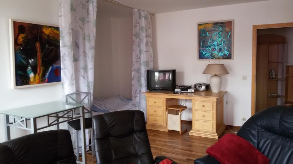 Appartement Easy-bedsit 1 *