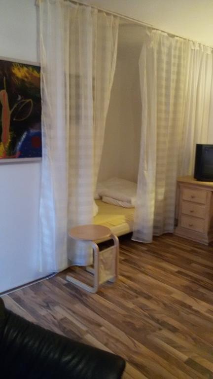 Easy-bedsit 1