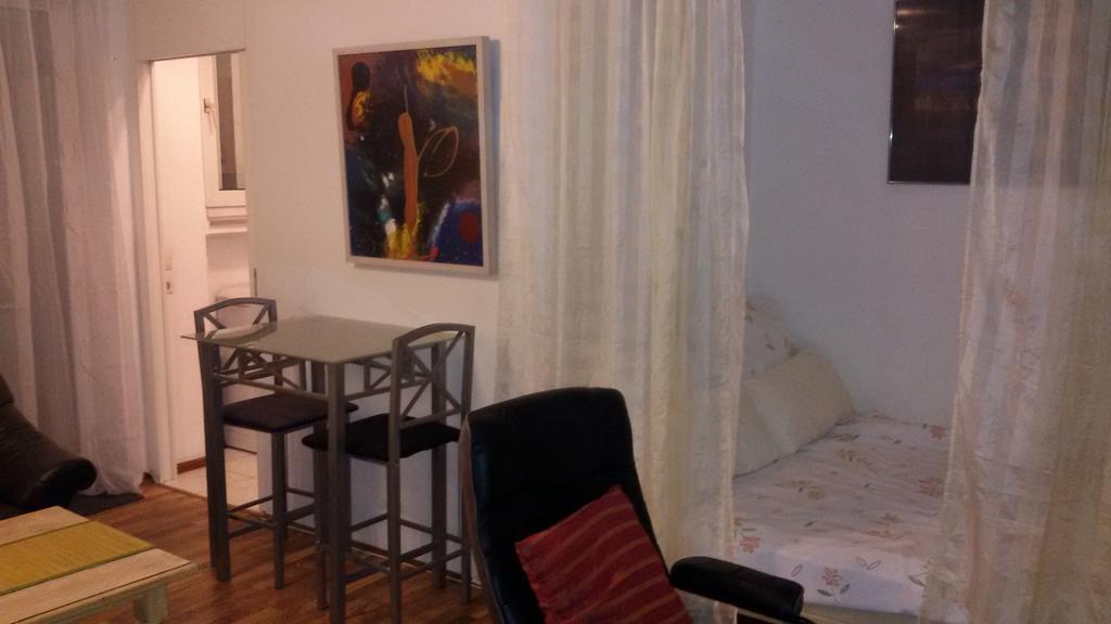 Easy-bedsit 1 Appartement *
